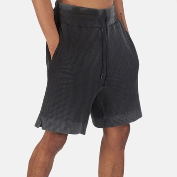 NWT Cotton Citizen Black Acid Washed Waffle Knit Pull On Shorts Small - Picture 2 of 11